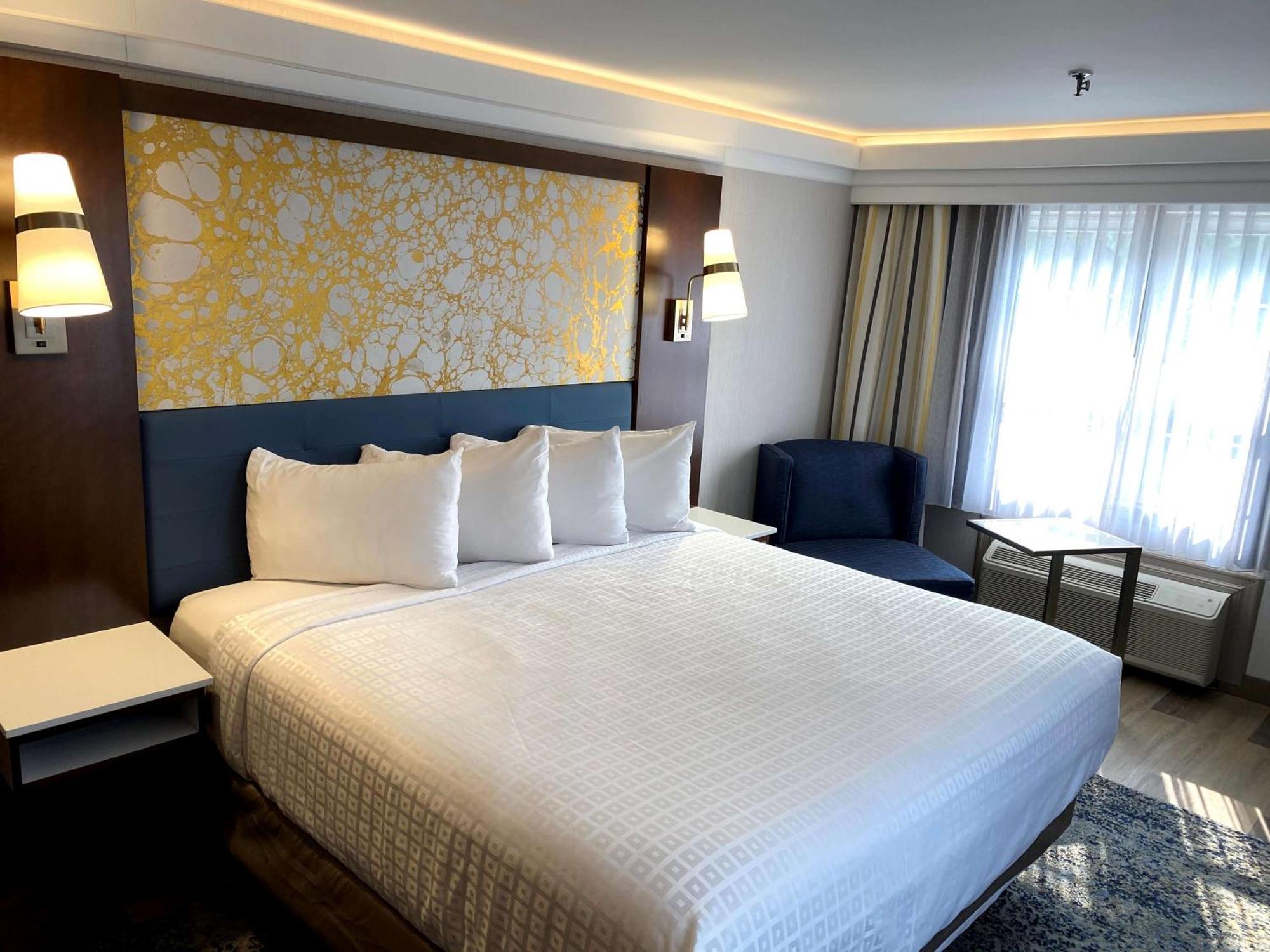 The Westfield Inn, BW Signature Collection Экстерьер фото