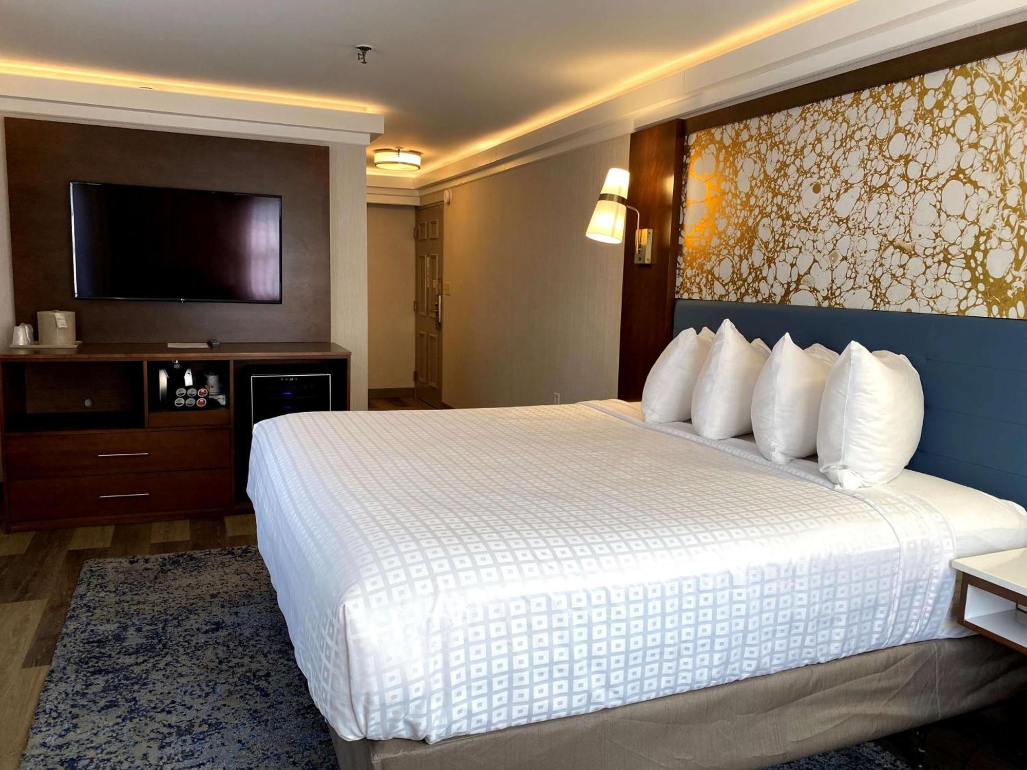 The Westfield Inn, BW Signature Collection Экстерьер фото
